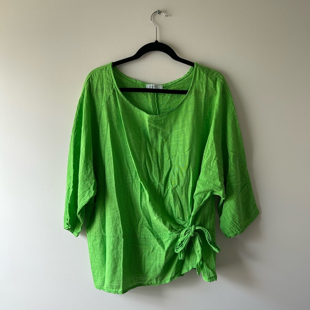 Diverse green cotton top